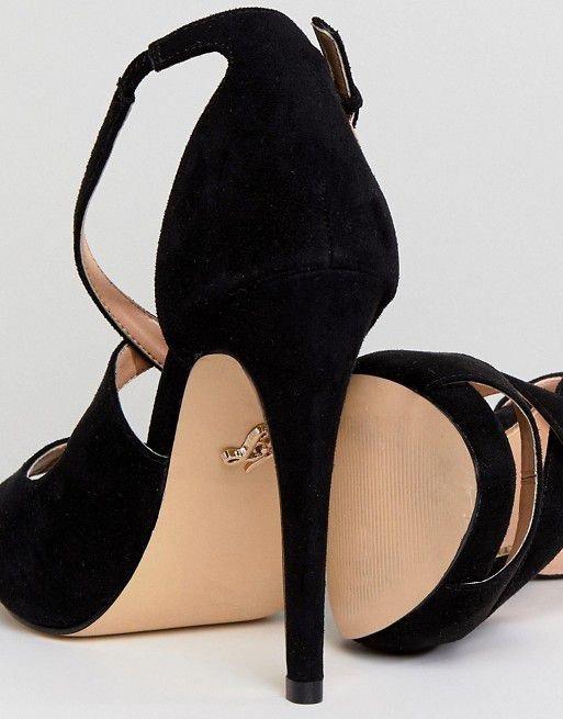 Sandal With Cross Over - Image 3